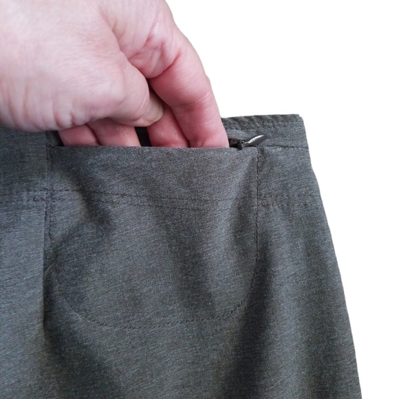 Merrell Women’s Heather Brown Opti-Wick Wrap Mini Skirt Sz. 8R - Picture 5 of 13